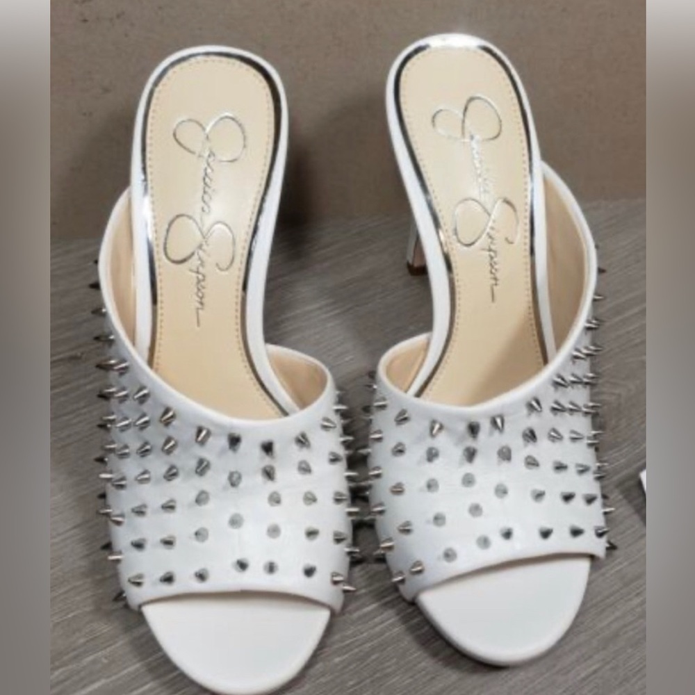 White studded high heel shoe Jessica Simpson size 10m